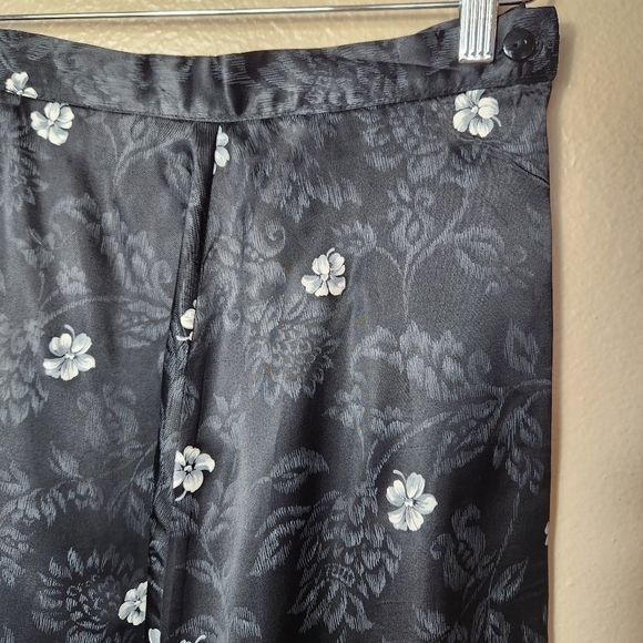 35th & 10th Vintage Satin Floral Maxi Skirt-Size 9 - Picture 4 of 5